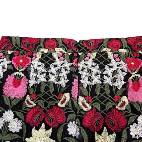 Lucy Paris NWOT Embroidered Floral Skirt - Picture 6 of 9